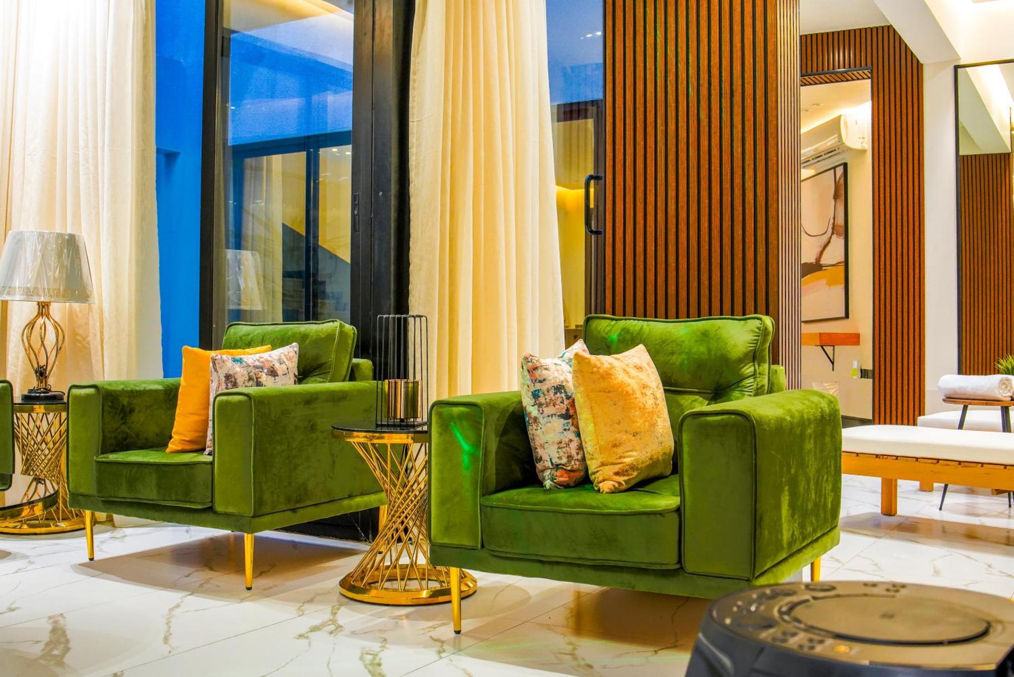 The Land Resort Riaad Buitenkant foto